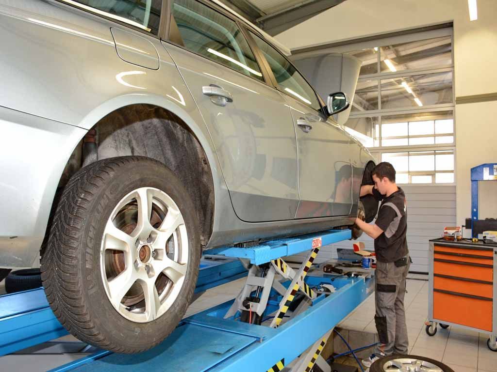 Carrosserie et tôlerie - Garage Jospeed - Evionnaz