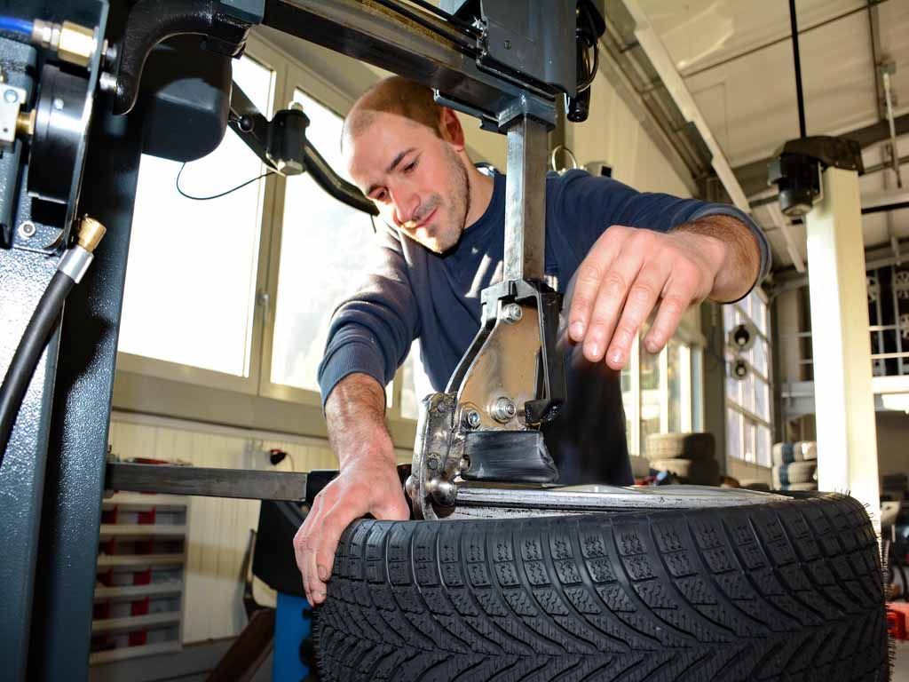 Carrosserie et tôlerie - Garage Jospeed - Evionnaz