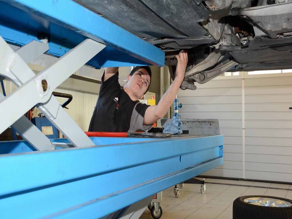 Carrosserie et tôlerie - Garage Jospeed - Evionnaz