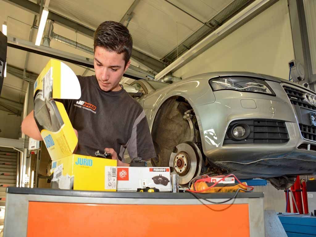 Carrosserie et tôlerie - Garage Jospeed - Evionnaz