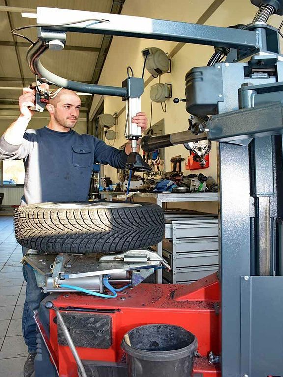 Carrosserie et tôlerie - Garage Jospeed - Evionnaz