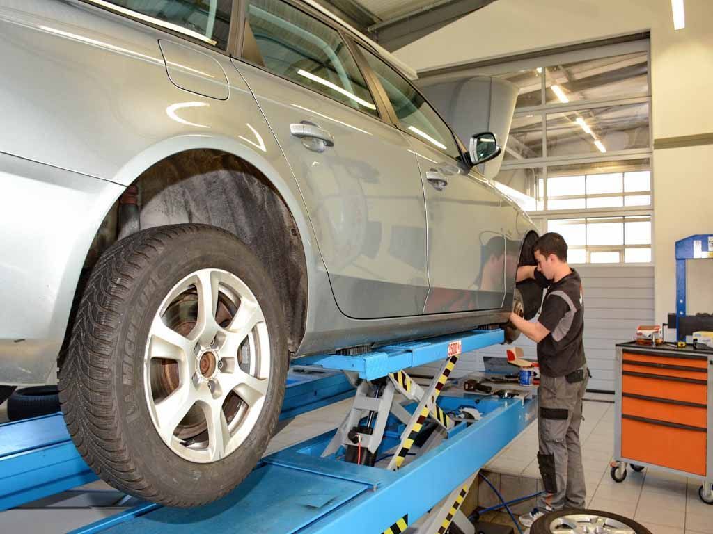 Carrosserie et tôlerie - Garage Jospeed - Evionnaz