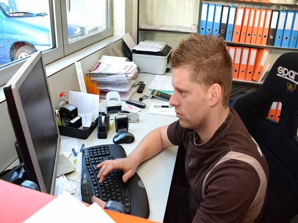 Carrosserie et tôlerie - Garage Jospeed - Evionnaz