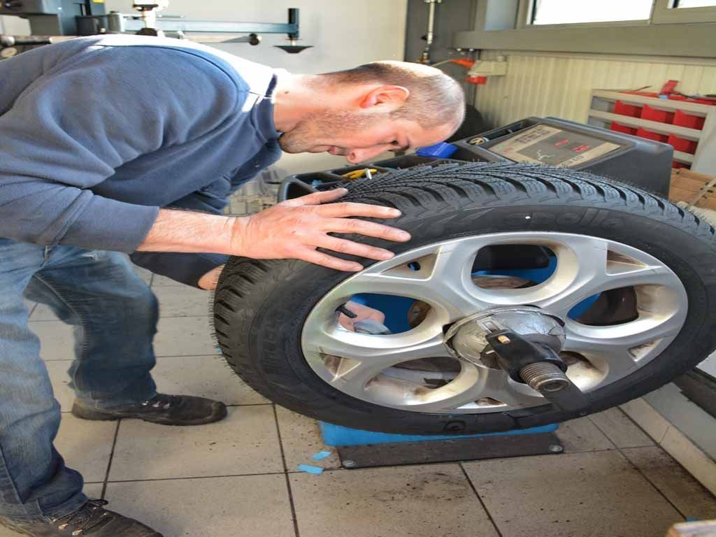 Carrosserie et tôlerie - Garage Jospeed - Evionnaz