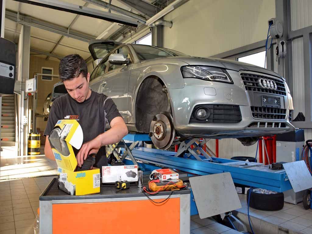 Carrosserie et tôlerie - Garage Jospeed - Evionnaz