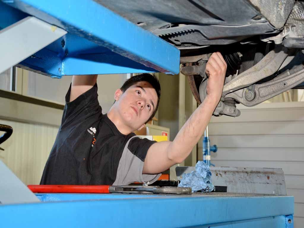 Carrosserie et tôlerie - Garage Jospeed - Evionnaz