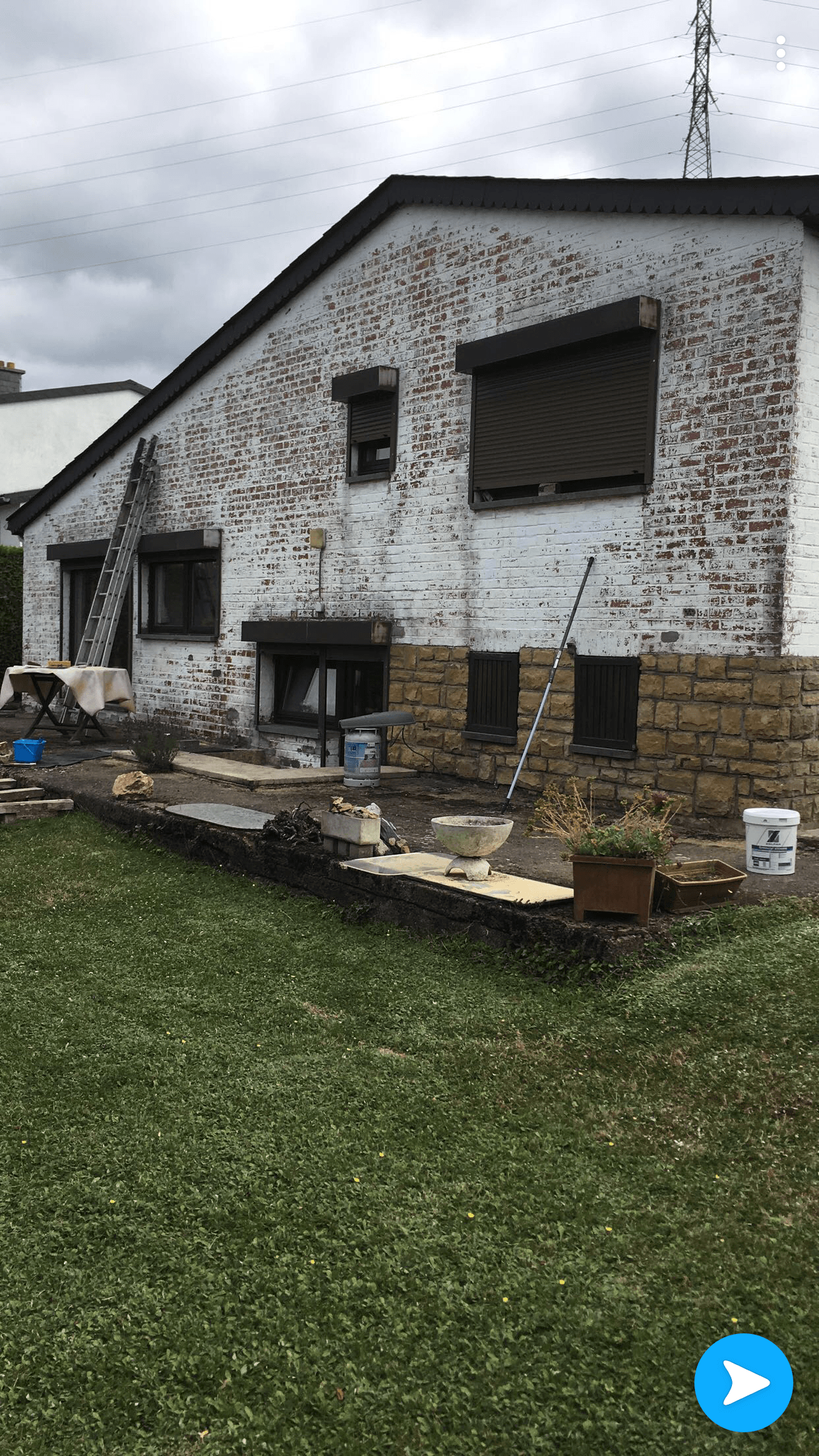 Mur extérieur rénové, avant travaux,  Europe Toiture