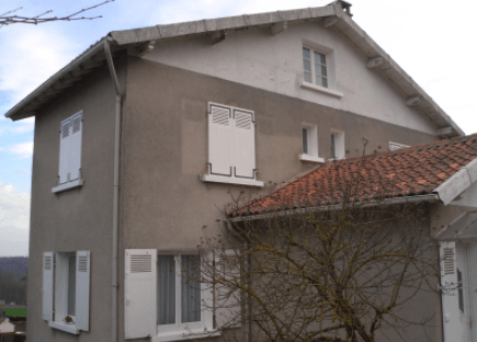 Une façade comme neuve, avant travaux Europe Toiture