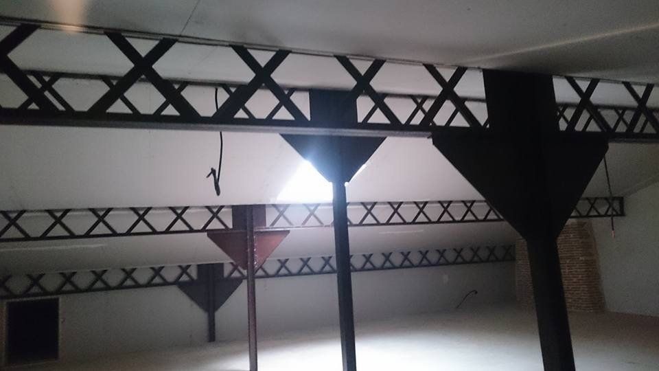 Structure et ossature plafond en plâtre habitation