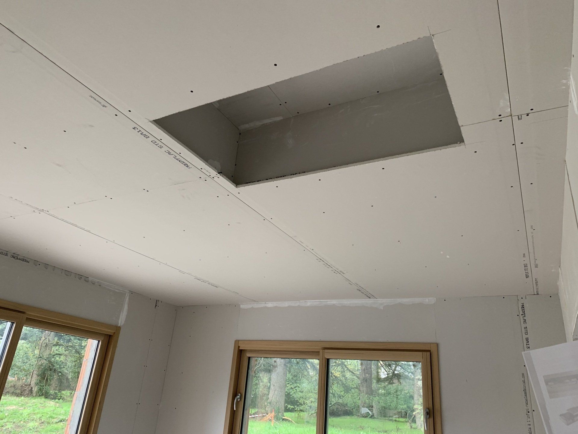 Trappe faux plafond
