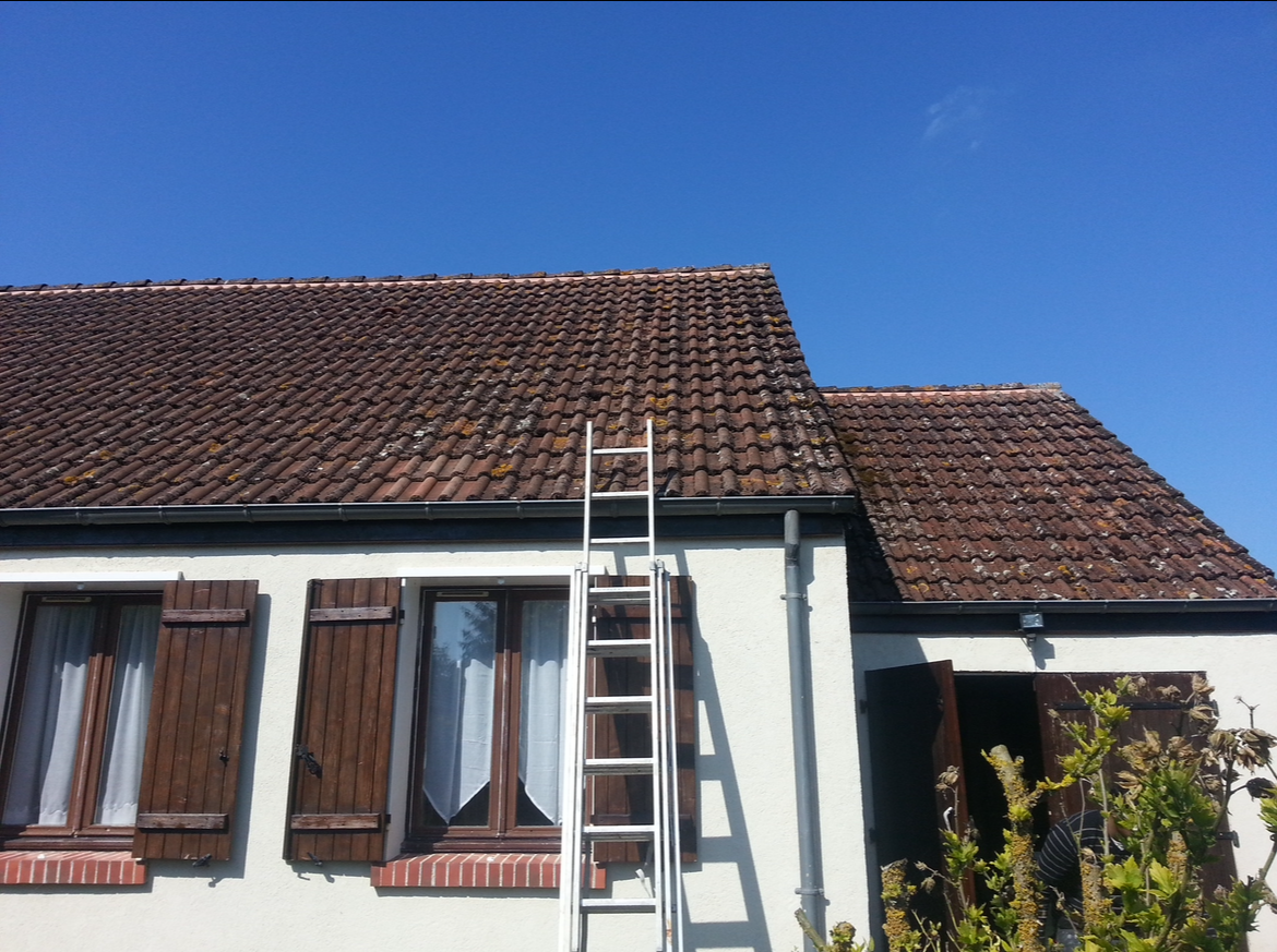 Maison avant rénovation de toiture