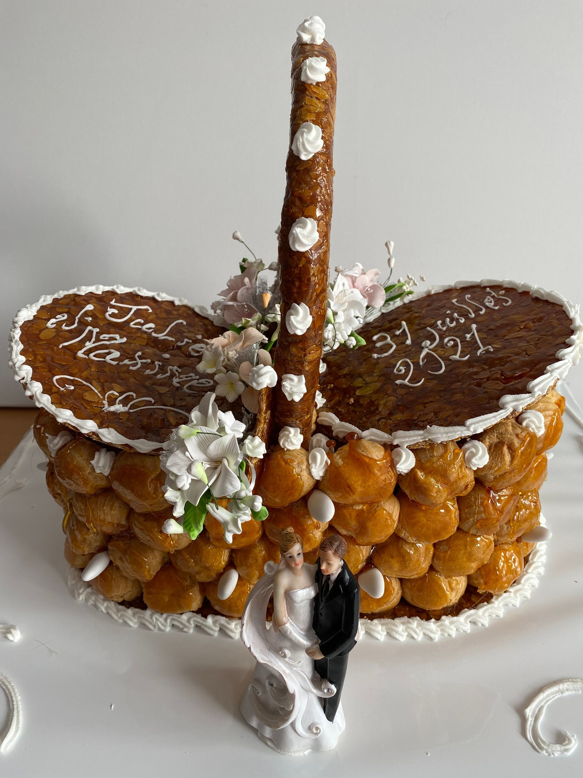 Choux à la nougatine