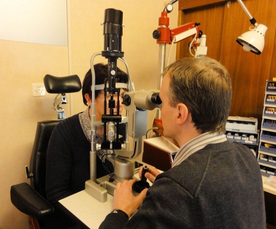 galerie-photos-meulage-d-un-verre-optique-riponne-lausanne