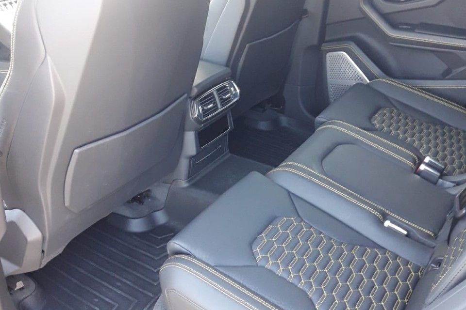 Innenraum eines Autos von WFP Clean Oberflächentechnik GmbH