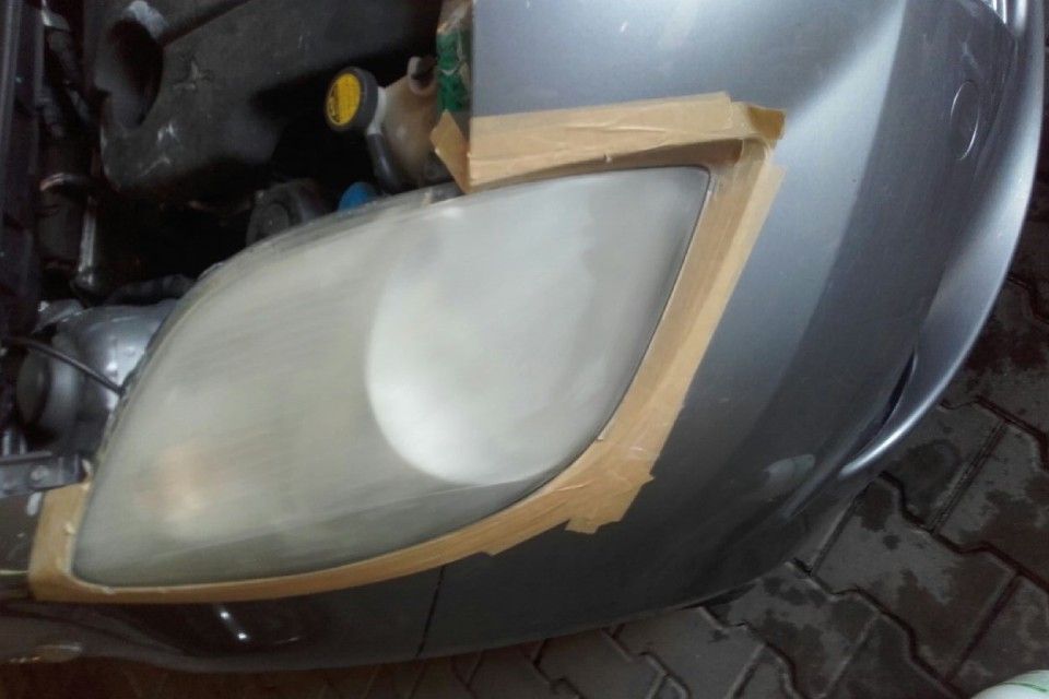 Autoscheinwerfer von WFP Clean Oberflächentechnik GmbH