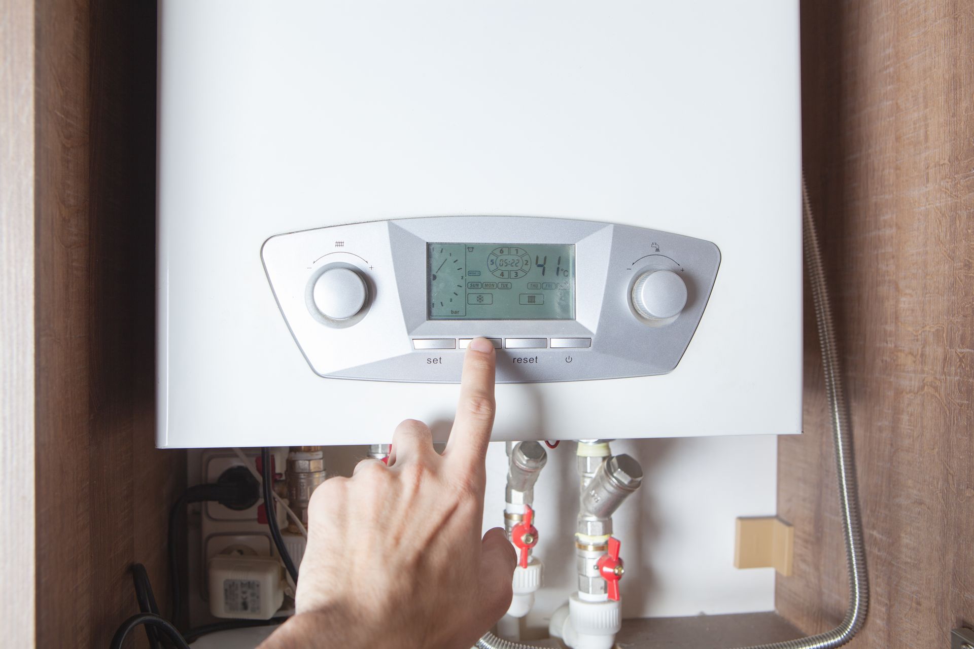 Réglage du thermostat d'une chaudière à gaz