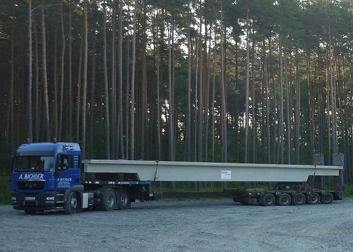 Transport von Betonfertigteilen bis 22 m Länge