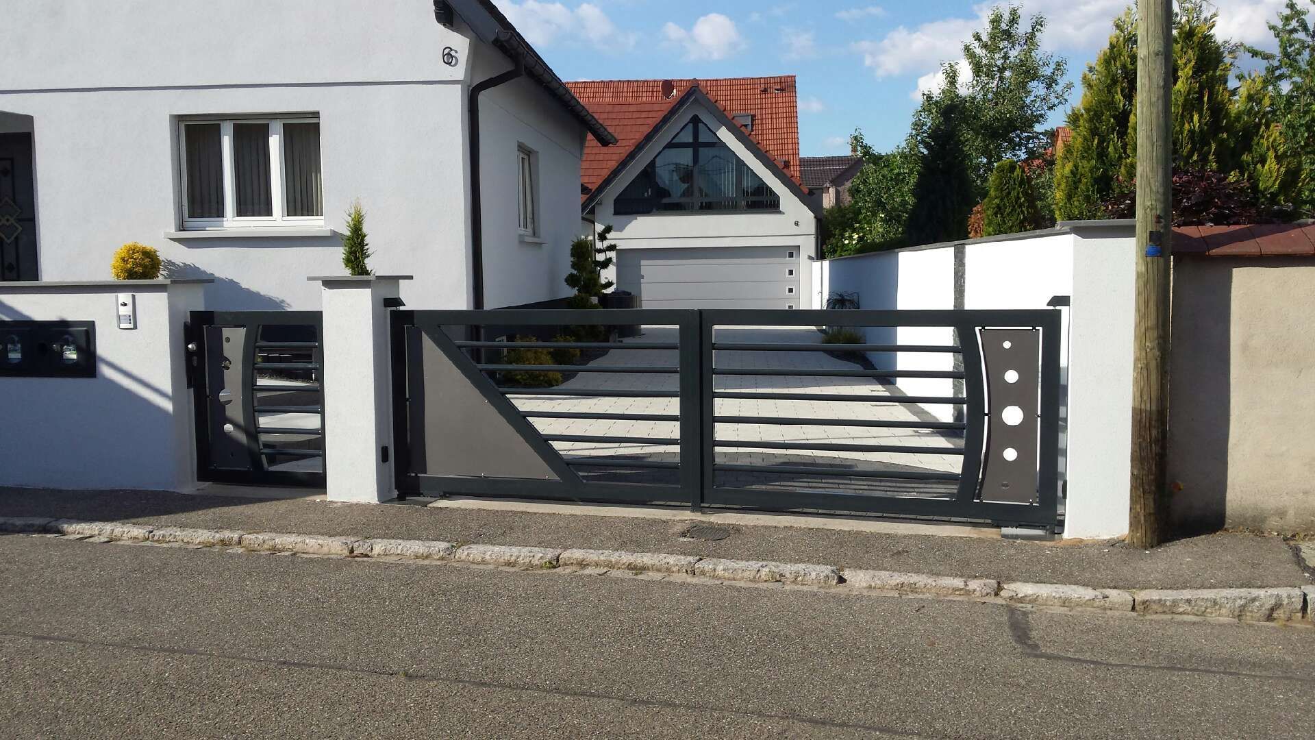 Portail et portillon en alu noir