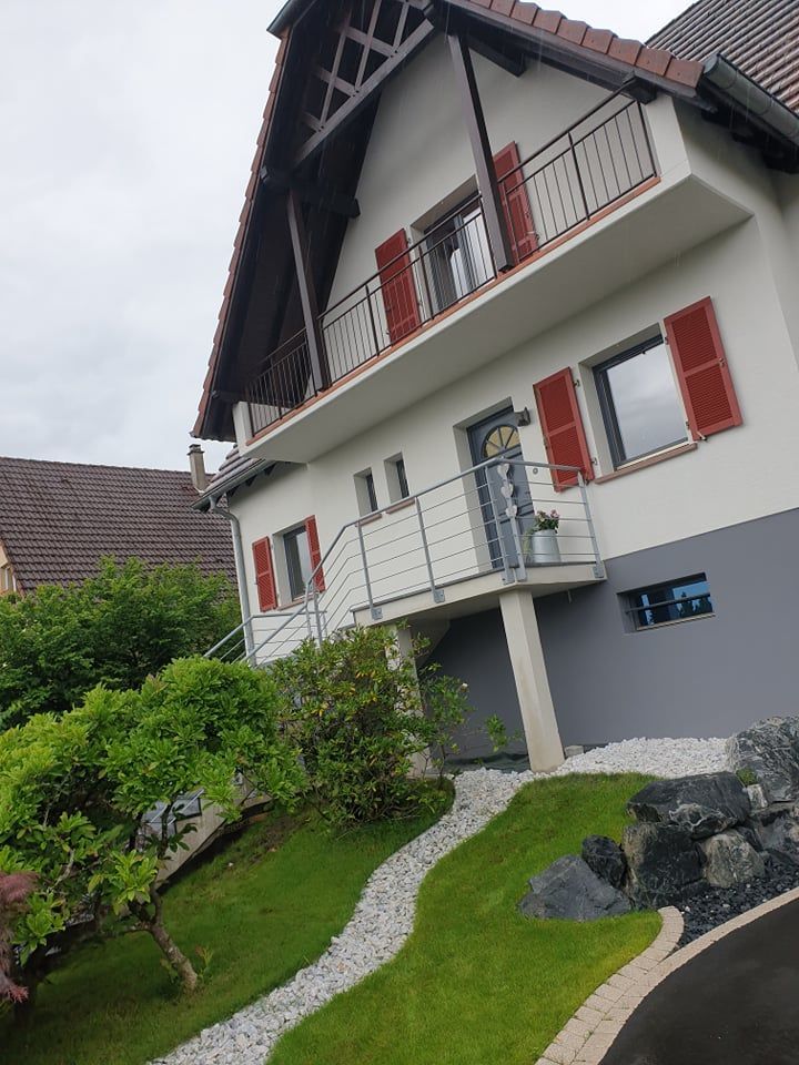 Garde-corps escalier extérieur pour une maison