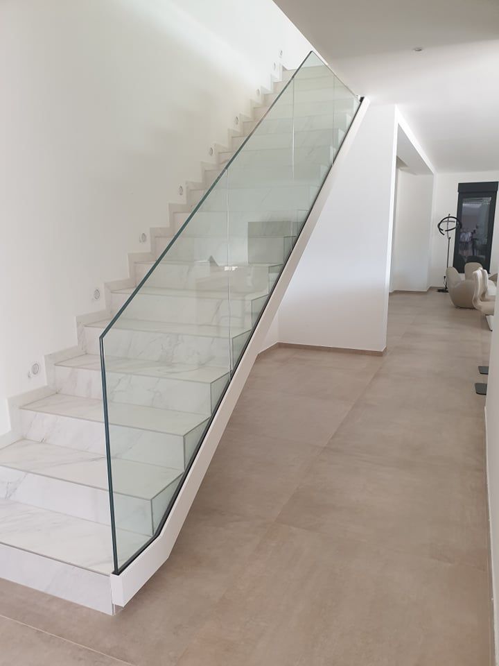 Garde-corps vitré simple