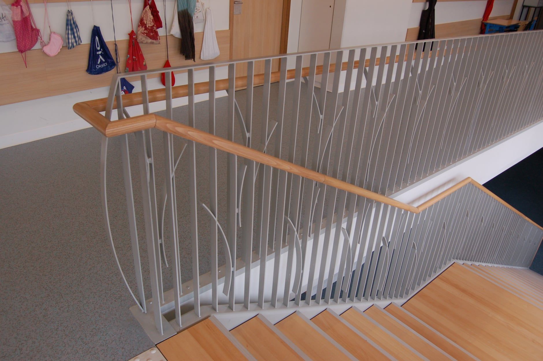 Garde-corps intérieur en bois et métal