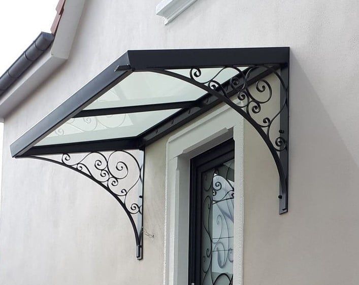 Marquise en verre et fer forgé