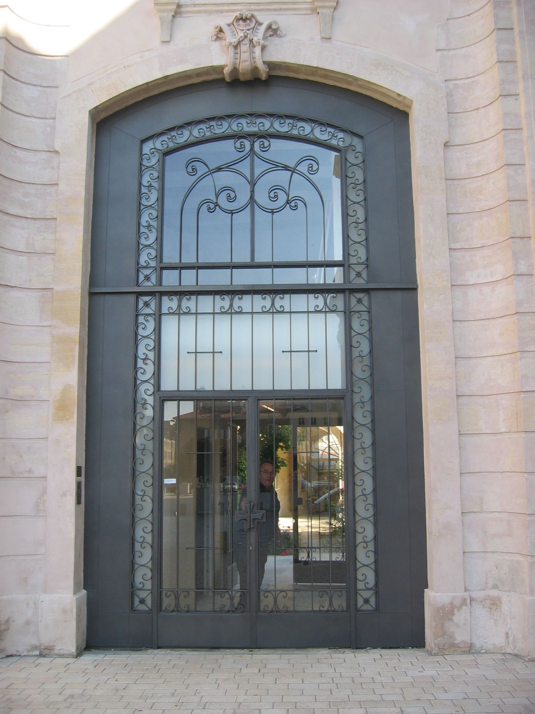 Menuiserie métallique avec verrière