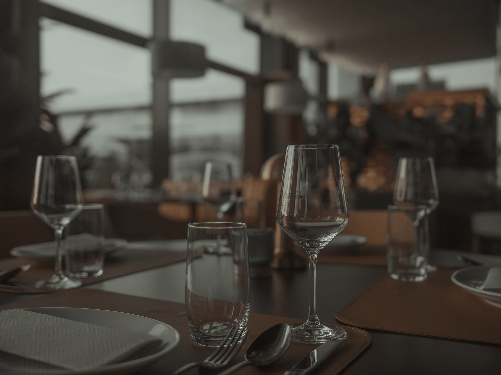 Gedeckter Tisch im Restaurant La Vetra