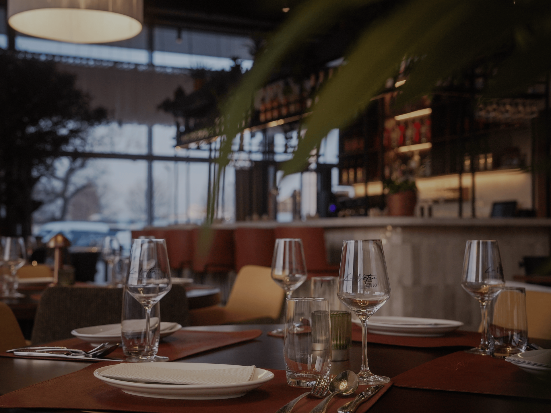 Gedeckter Tisch im Restaurant La Vetra