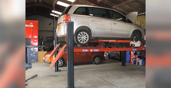 Carrosserie Baud à Beauvoir-sur-Mer - Entretien
