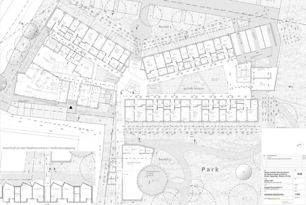 Ein schwarz-weißer Grundriss eines Gebäudes mit einem Park in der Mitte.