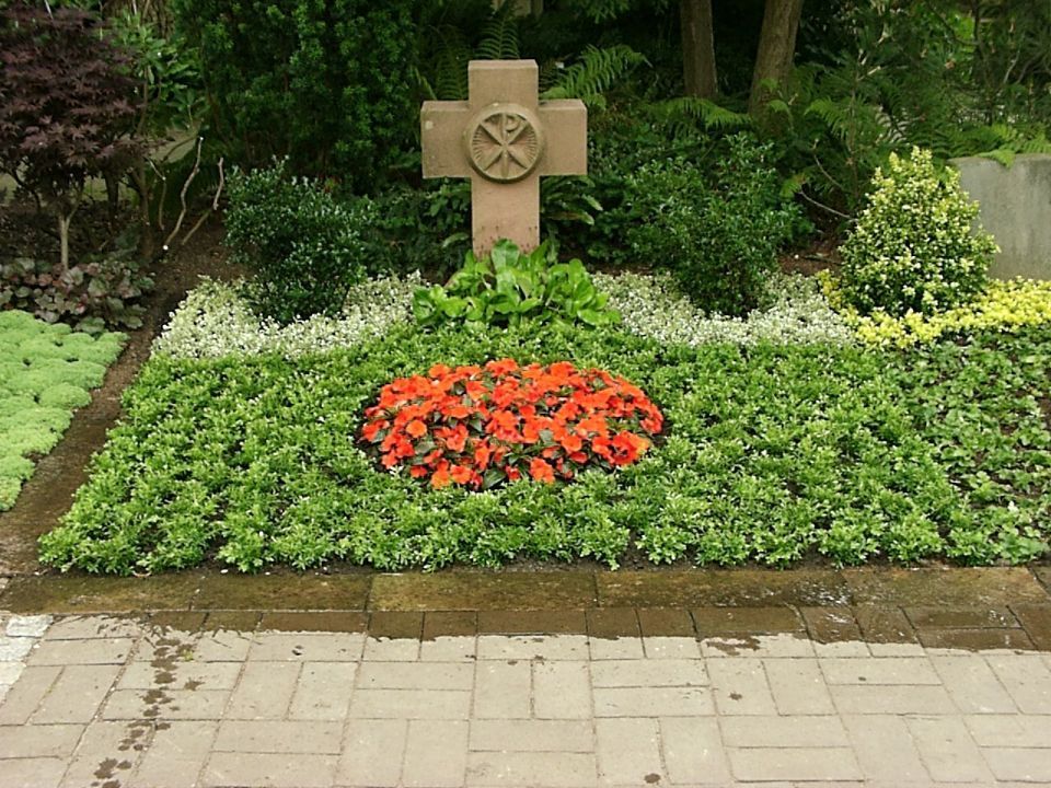 Sortiment an bunten Blumensträußen bei Blumenhaus und Friedhofsgärtnerei Nowak