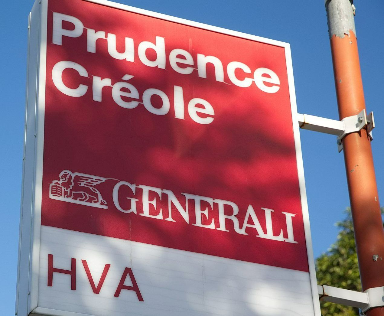 Enseigne de l'agence HVA à la Réunion