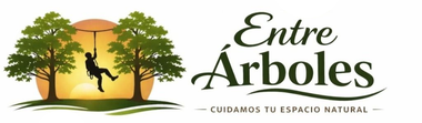 Logo with the text "Entre &Aacute;rboles" in dark green serif font and the slogan "Cuidamos tu espacio natural" below it.