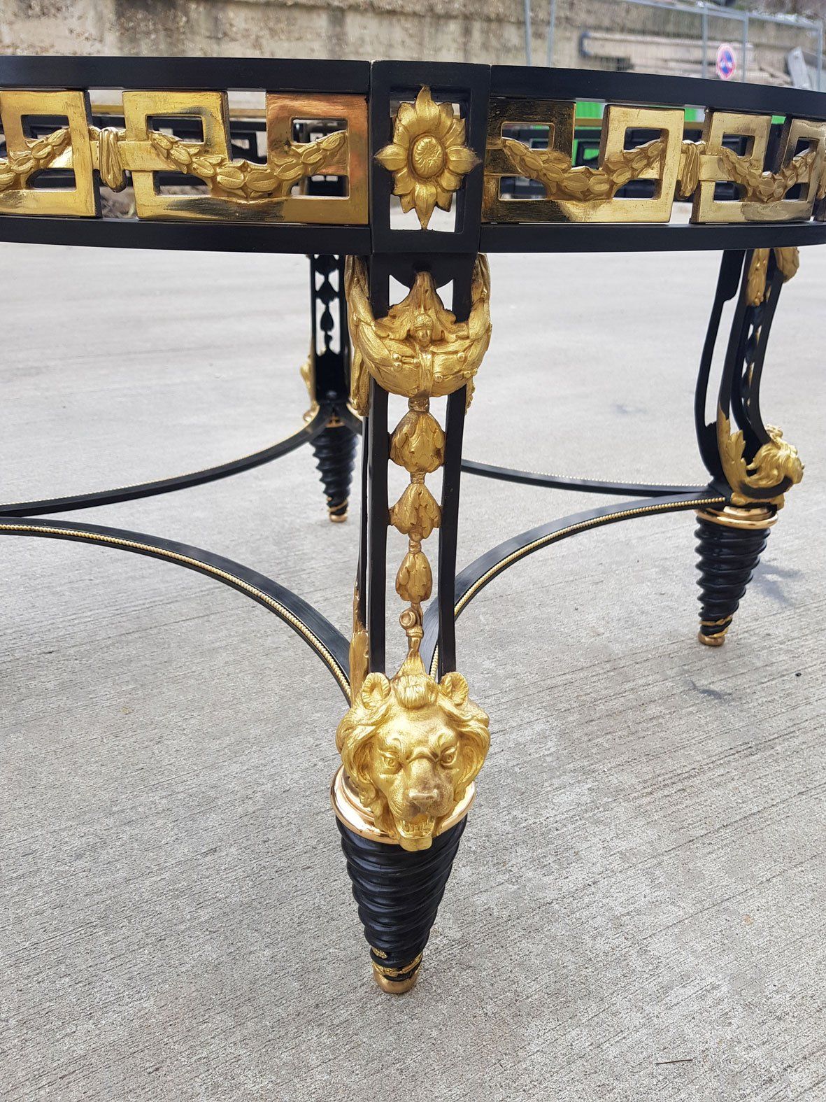 Ornements de table en bronze