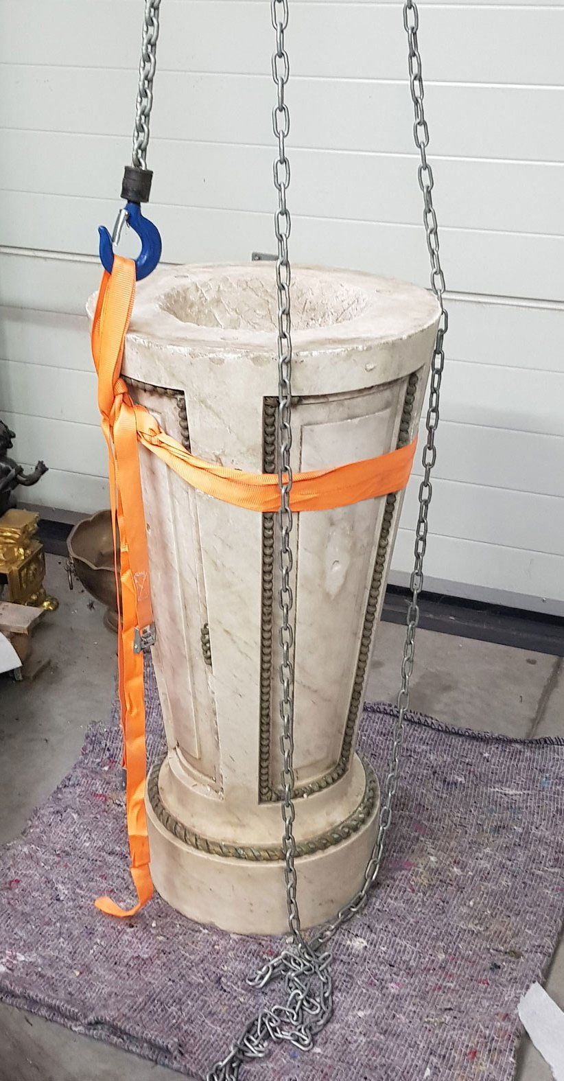 Restauration de colonne en marbre et bronze doré - Avant