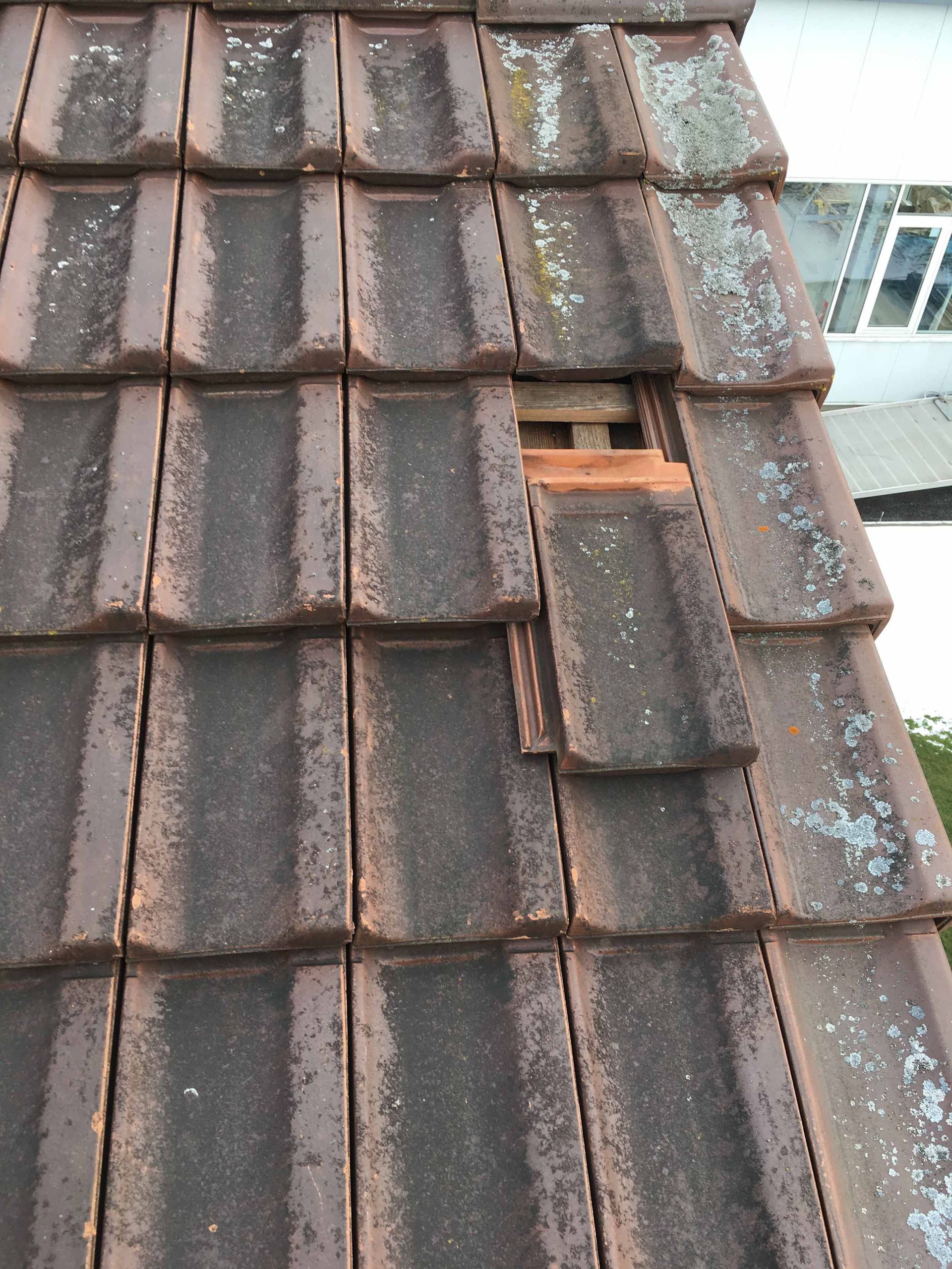 Auswechseln Dachziegel – Klopfenstein Spenglerei