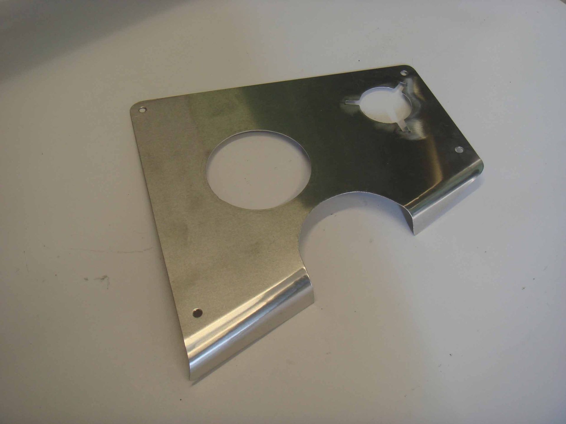 Spezialblech gerundet mit Ausschnitten – Klopfenstein Spenglerei