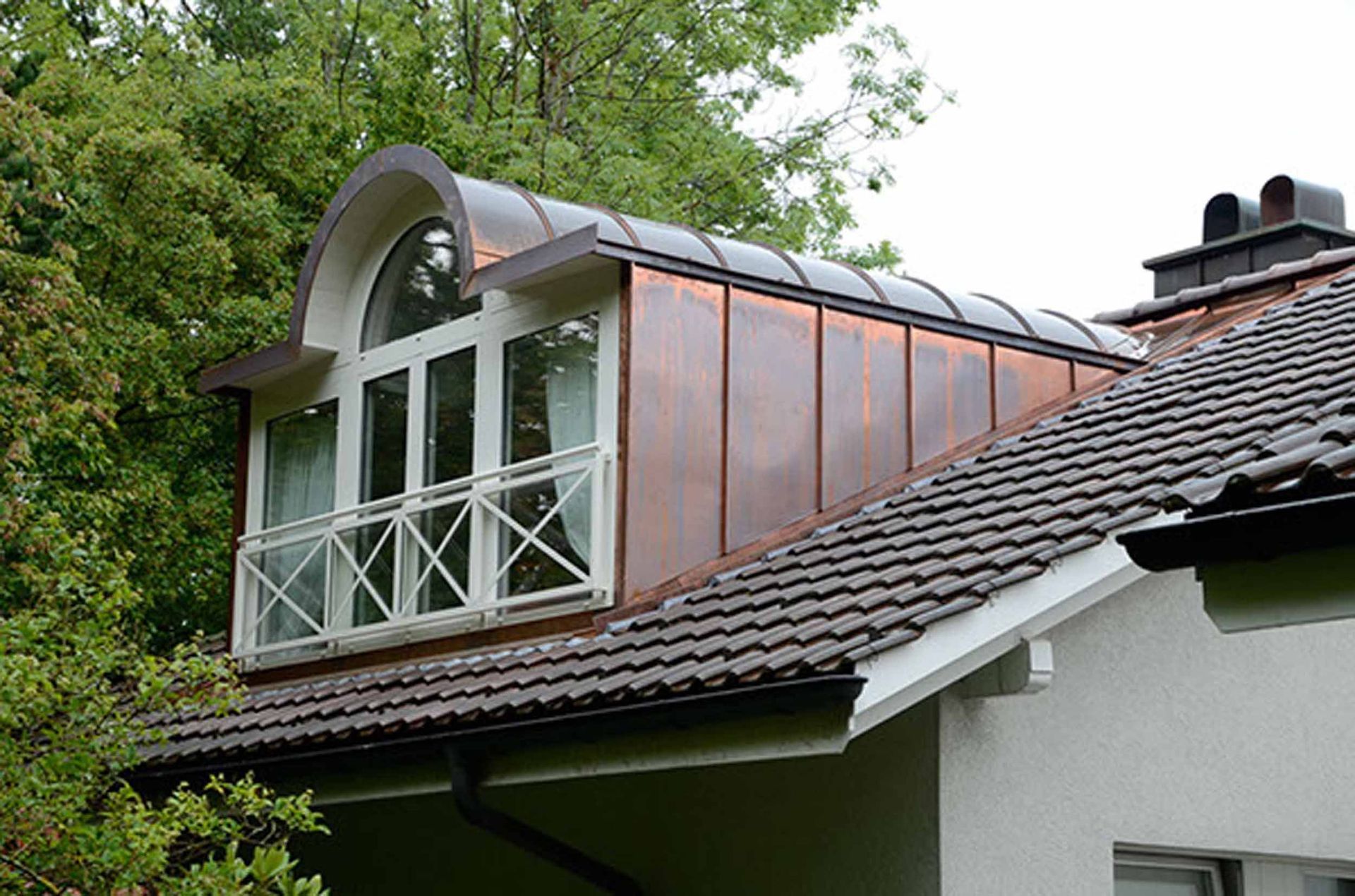 Lukarne in Kupfer – Klopfenstein Spenglerei