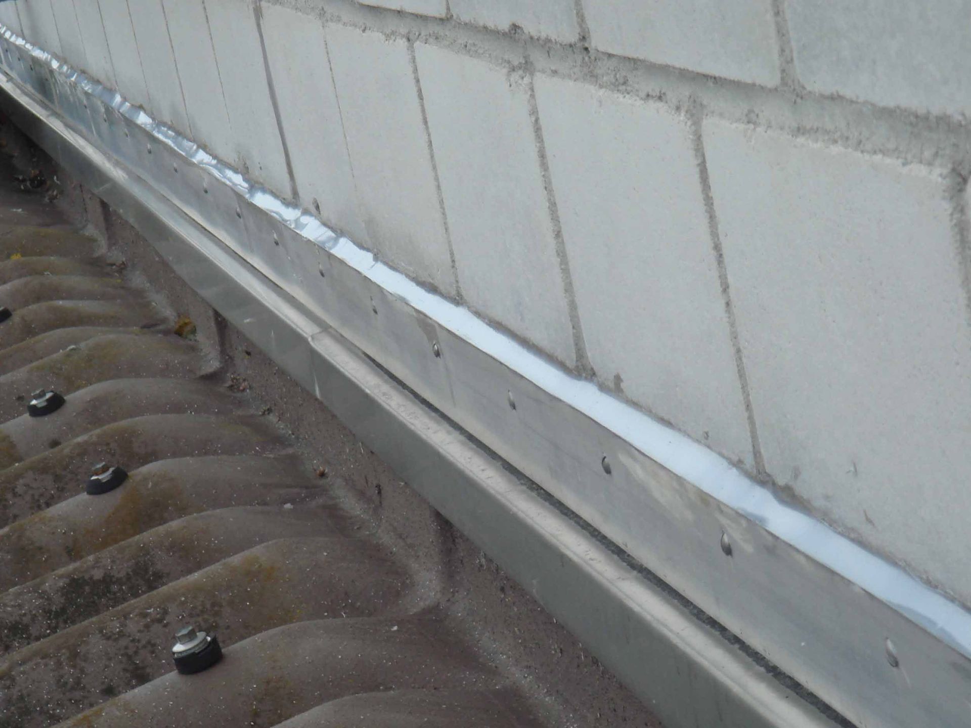 Ersetzen von Kittfugen – Klopfenstein Spenglerei