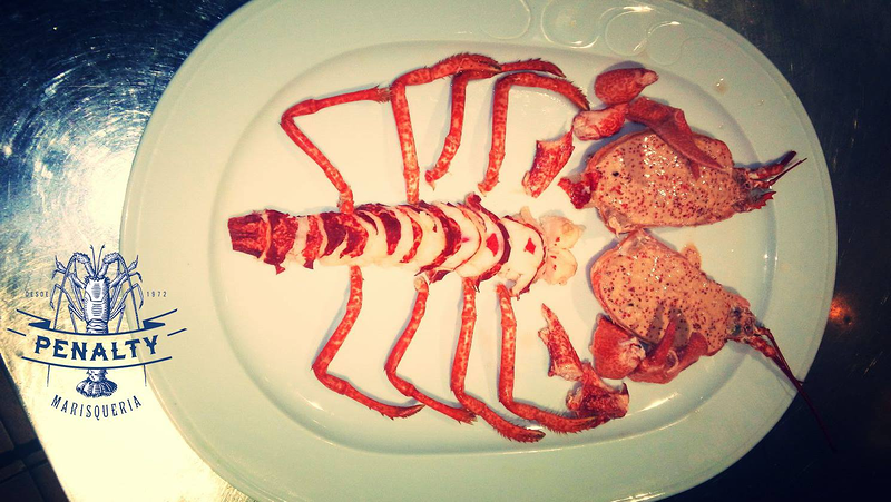 Un plato de comida con la palabra penalti escrita en él.