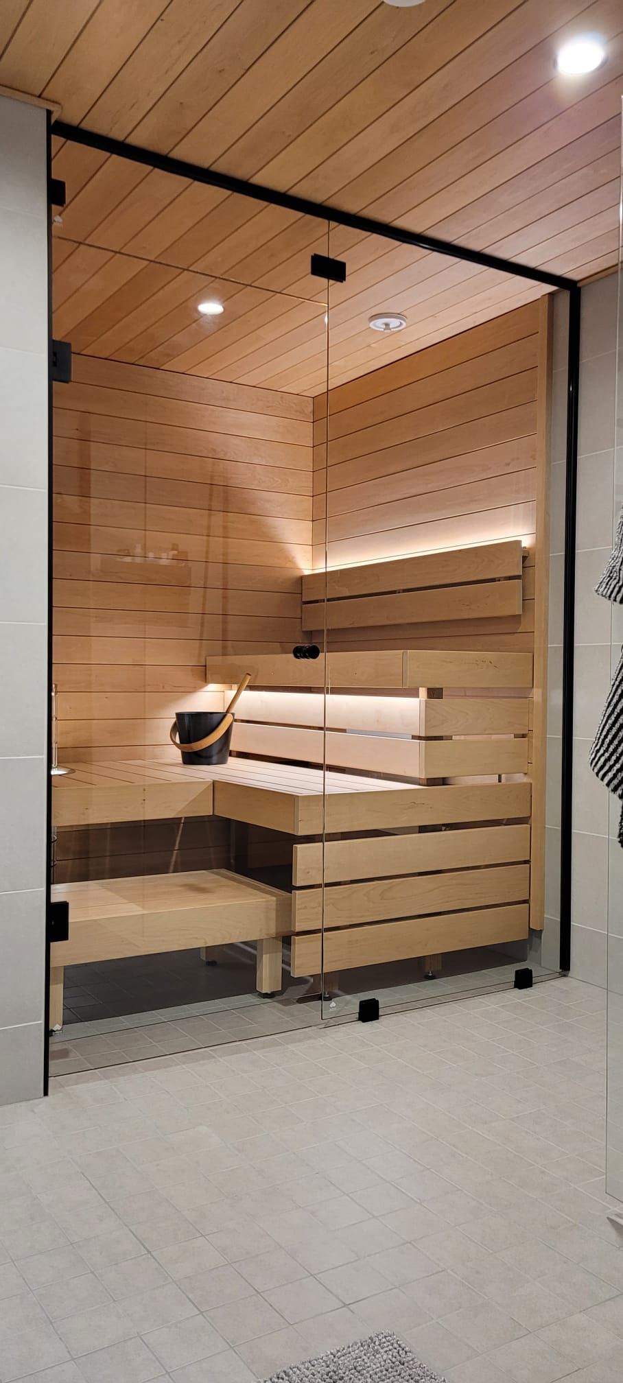 Sauna- ja kylpyhuonekokonaisuus avaimet käteen | K-S Ykstuuma Oy Jyväskylä