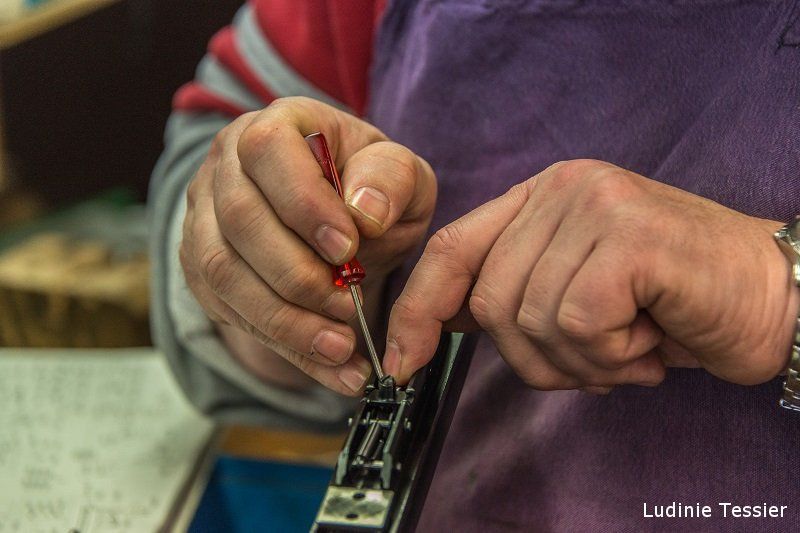 Réparation d'une arme ancienne