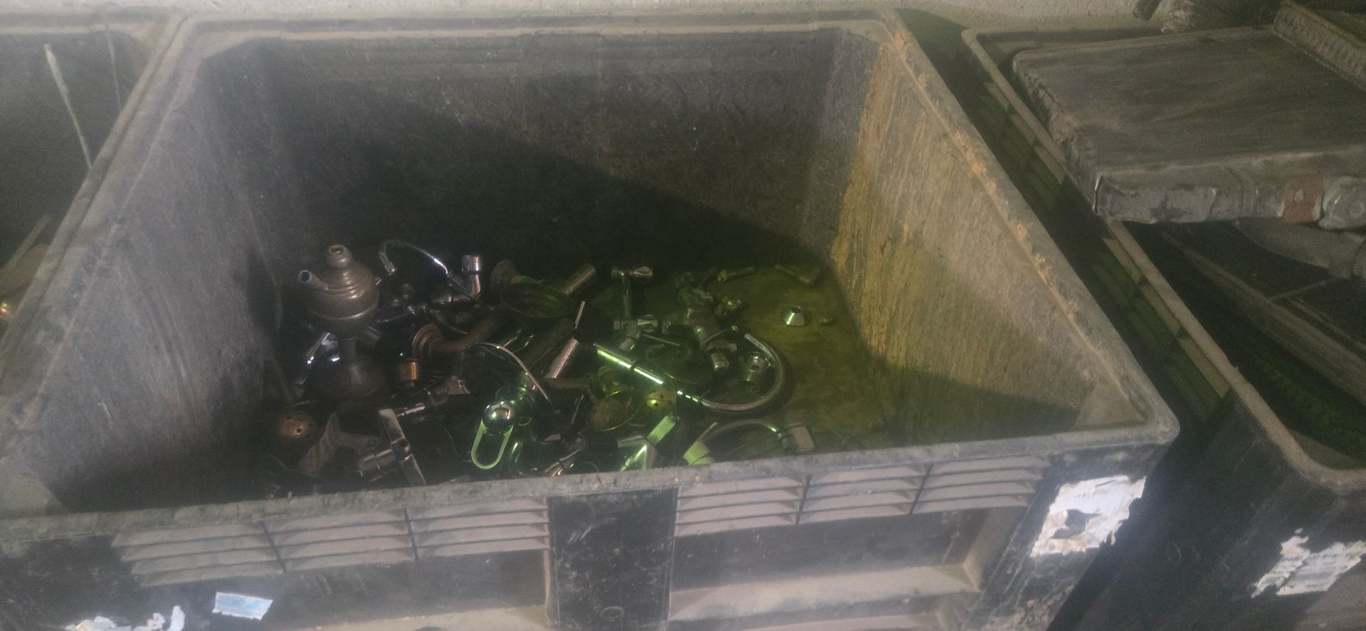 Des détritus en ferraille.