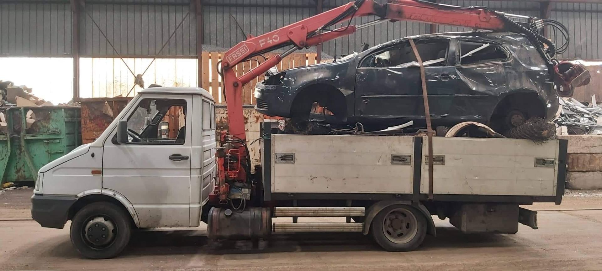 Une voiture sans roues.