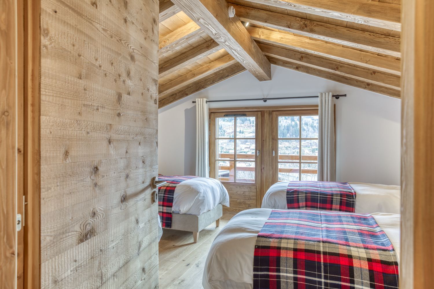 Chambre et mezzanine.