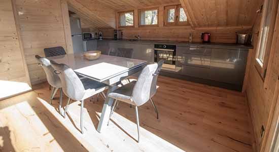 Cuisine du chalet qui chuchote.