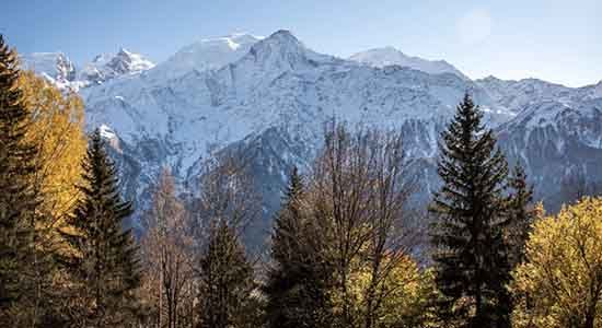 Vue sur la montagne.