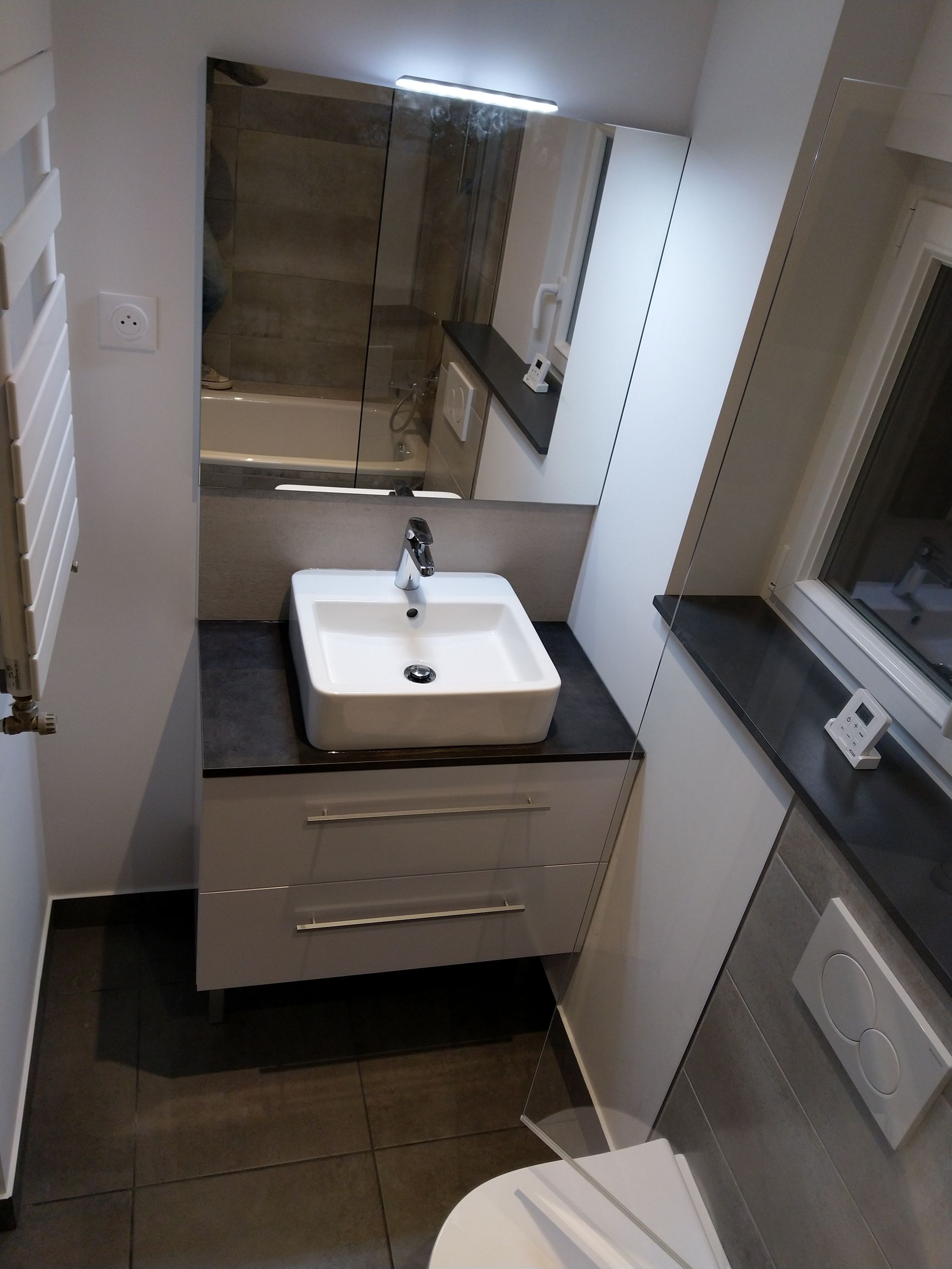 Salle de bain compacte