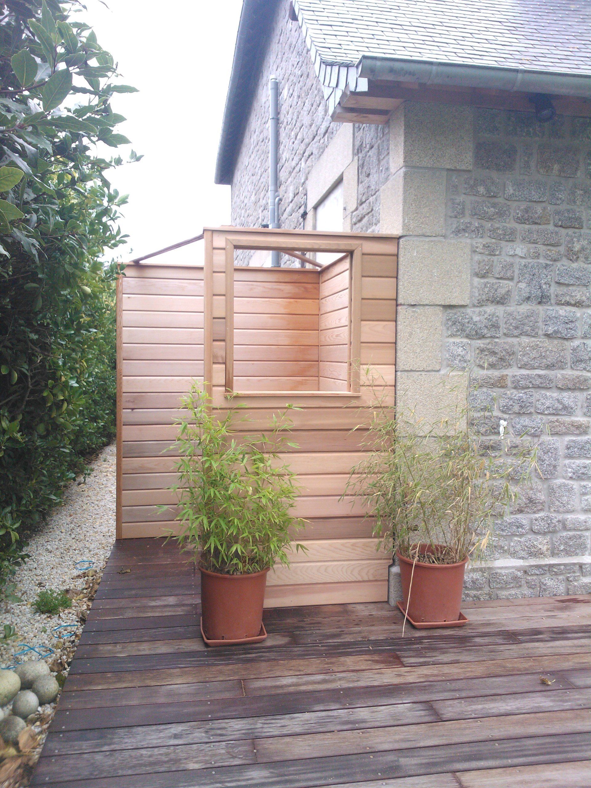 Douche extérieure, retour de plage